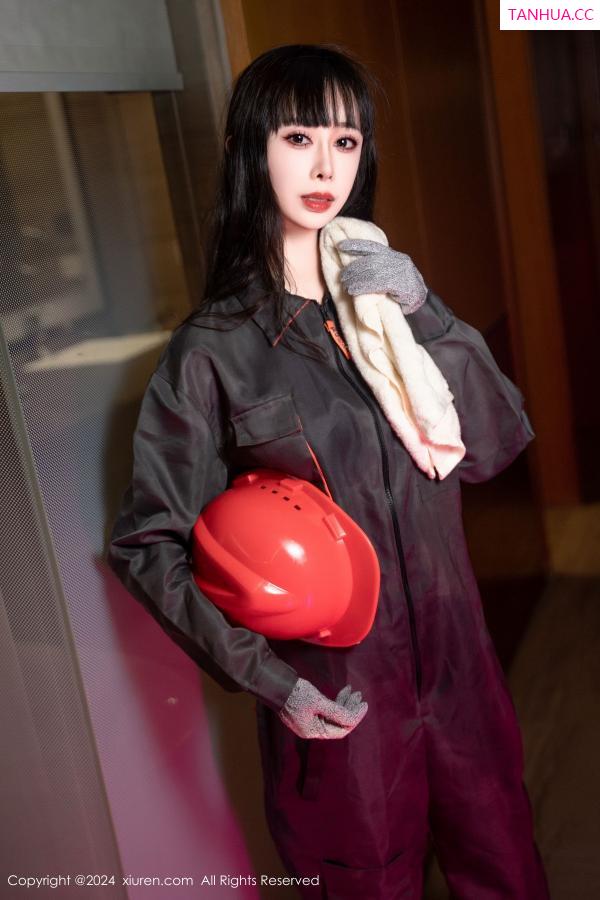   [XiuRen]高清写真图 2024.07.30 No.8938 宝宝甜 美腿性感第11张图片